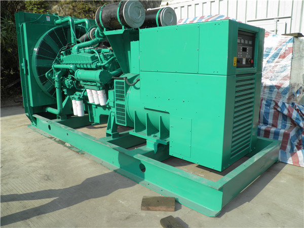 柳北发电车出租-柴油发电机组在使用的过程中应该做好哪些防护工作