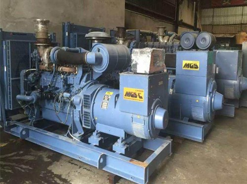 柳北柴油发电机如何测试电流大小？