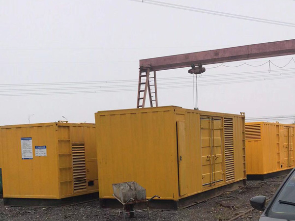 柳北100kw柴油发电机组每小时油耗？